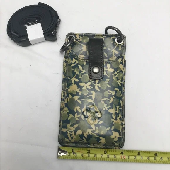 Patricia Nash pouch