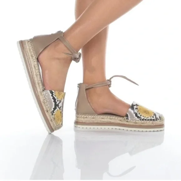 Vince Camuto Binadee Espadrille Platform‎ Slip-On-Women's Size 8