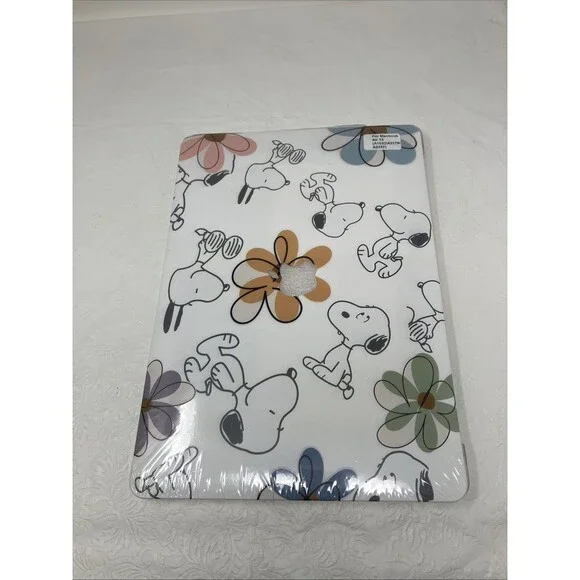 MacBook Air 13 in Case Plastic Hard Shell Cover Snoopy Peanuts A1932 A2179 A2337