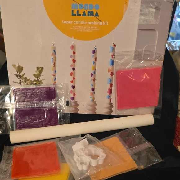 New Mondo Llama 4 Pc Taper Candle Decorating‎ Kit