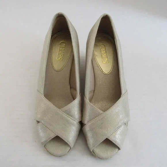 Chaps Metallic Gold Peep Toe Slip On Wedge Espadrilles Dakoda Sandals Size 6B