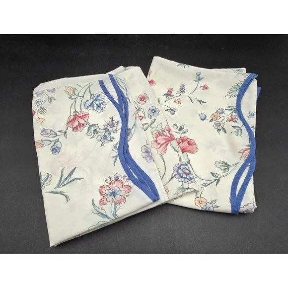 Pr Laura Ashley Pink Blue Floral Standard Pillowcases‎ One W/Manufacturer Flaw