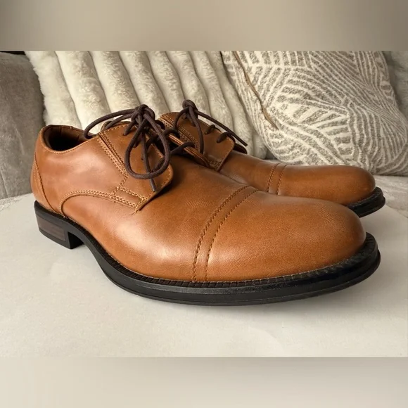 Dress Shoes Men’s Size 8.5 Brown Faux Leather - Elegant‎