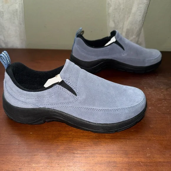L.L. Bean Suede Light Blue Comfort Slip On Moccasins Women’s Shoes Size 8W