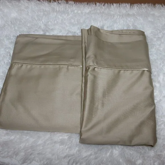 Dreamfit bronze called Truffle pillowcases set of 2 41x21