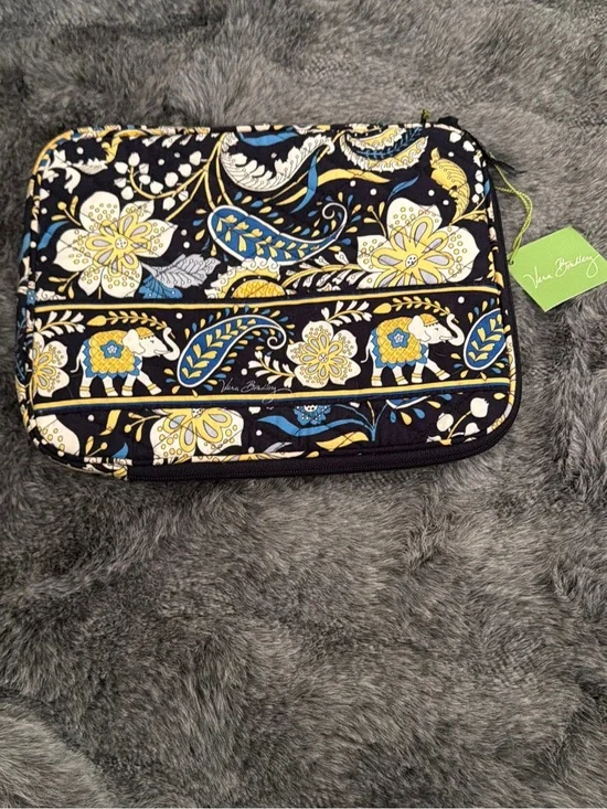 🐘 Vera Bradley Tablet Sleeve Ellie Blue NWT Quilted Tech Case