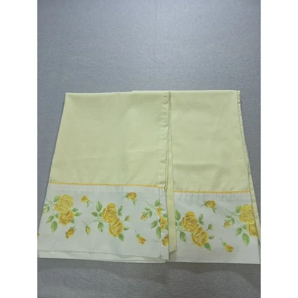 Vintage Cannon 2x No Iron Pillow  Cases Floral Yellow Retro 70s