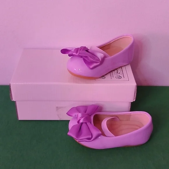 Toddler Girls Purple Patent Leather Shoes With Bow