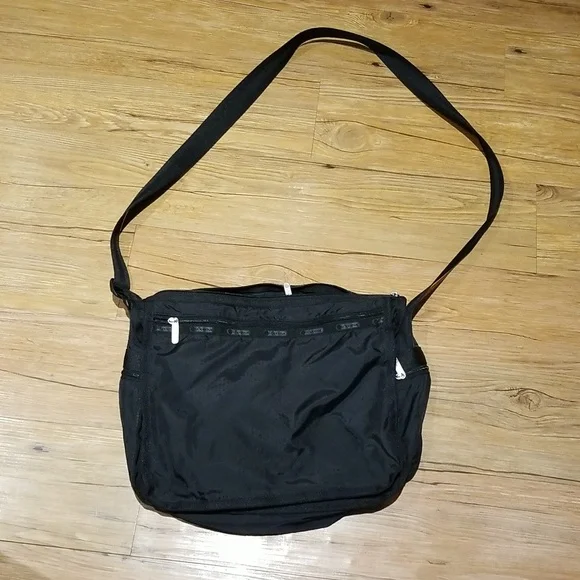 Black Shoulder Messenger Bag Le Sporto Sac