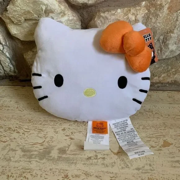 Nwt hello kitty face pillow