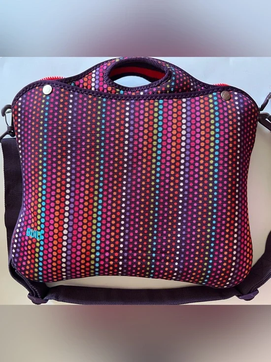 BUILT Neoprene Zipper Sleeve Portfolio Laptop Case For 7