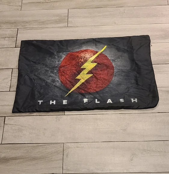 🐣The Flash DC Superhero pillow case🧋💫🌸☃️🦋🍍🐠🍬🍿🍕🐬