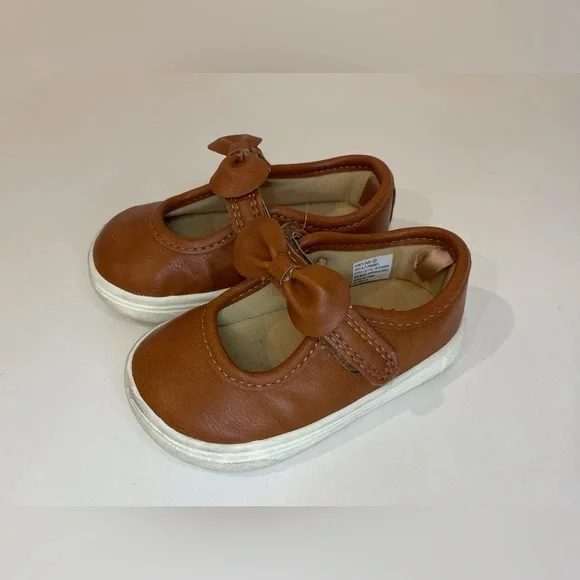 Carter’s Toddler Girl’s Slip-On‎ Bow Brown Flats Size 4