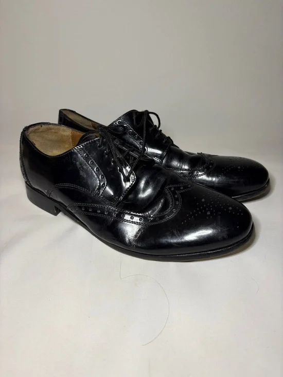 Florsheim Brookside Wingtip Oxfords (Model 11231-001) Size 11