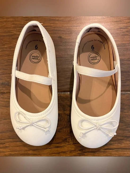 Wonder Nation Girls' White Mary Jane Flats with Bow Size 5