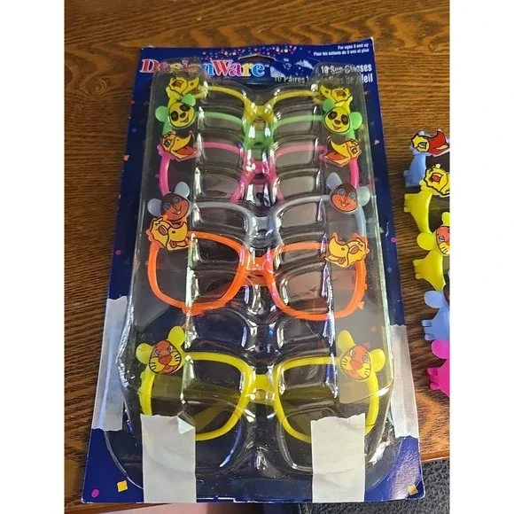 Vintage Unique‎ Party Favors Sunglasses Set 11  in Package 1980s
