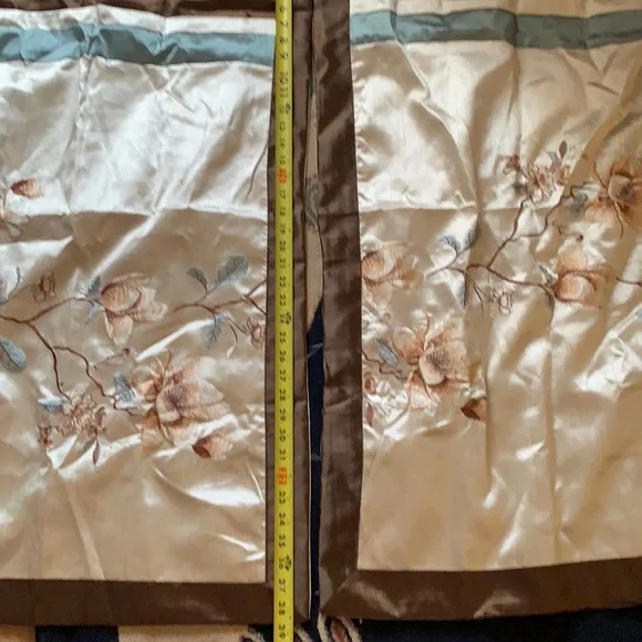 NEW 2 EMBROIDERED PILLOWCASES KING SIZE LARGE FLOWERS FLORAL PAIR Brown
