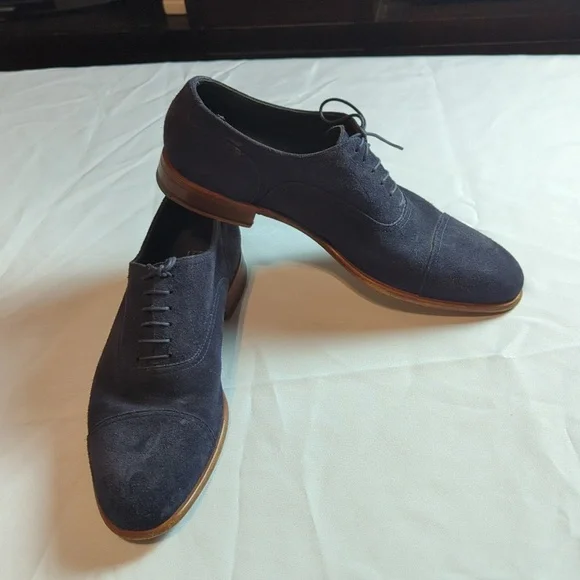 These Italian beauties are gorgeous - Moreschi blue suede oxfords - Sz. 11