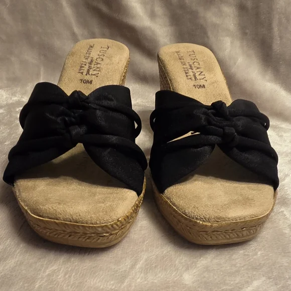 Tuscany Easy Street Ghita Black Crepe Wedge Sandal in Women's Size 10