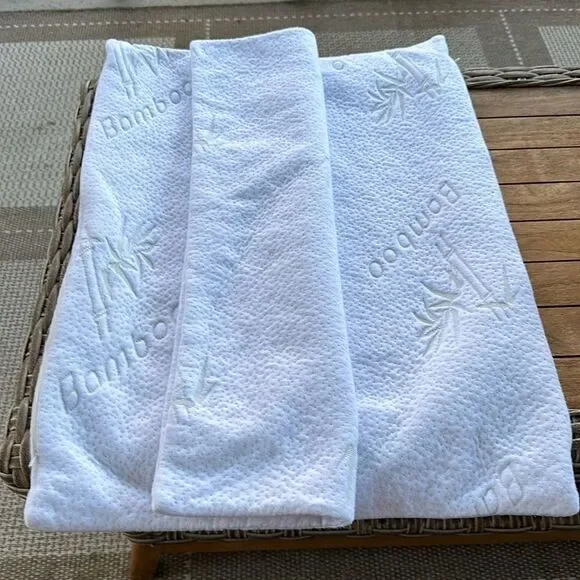 Plush Deluxe Bamboo Pillow Protectors (2)