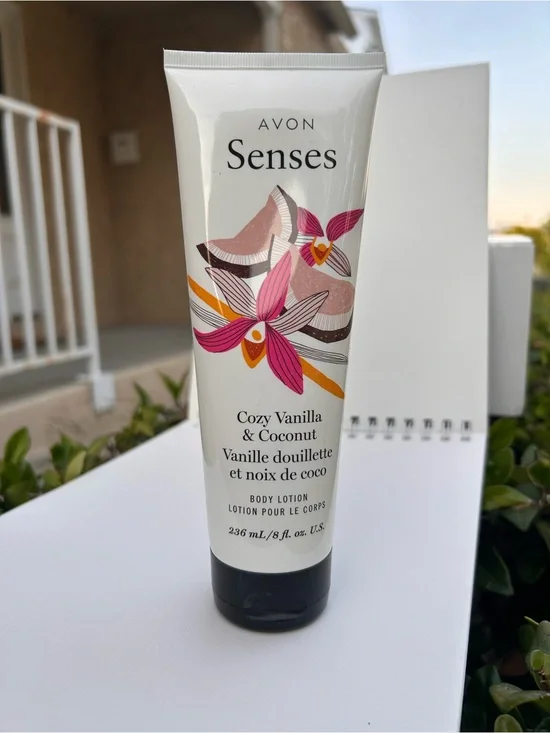 Avon Senses Cozy Vanilla & Coconut Lotion - White Tube with Pink Floral Accents