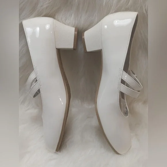 NIB American Eagle Outfitters Big Girl Pumps White, for weddings, Size 5.5