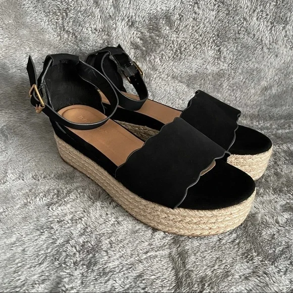 Bamboo Black Scallop Edged Band Platform Espadrille Sandals Size 7.5 Ankle Strap