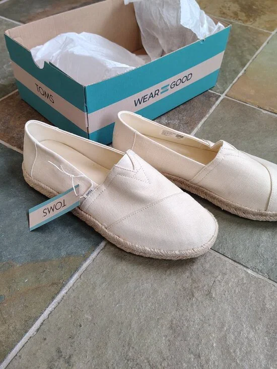New Toms Espadrille Slip on Flats