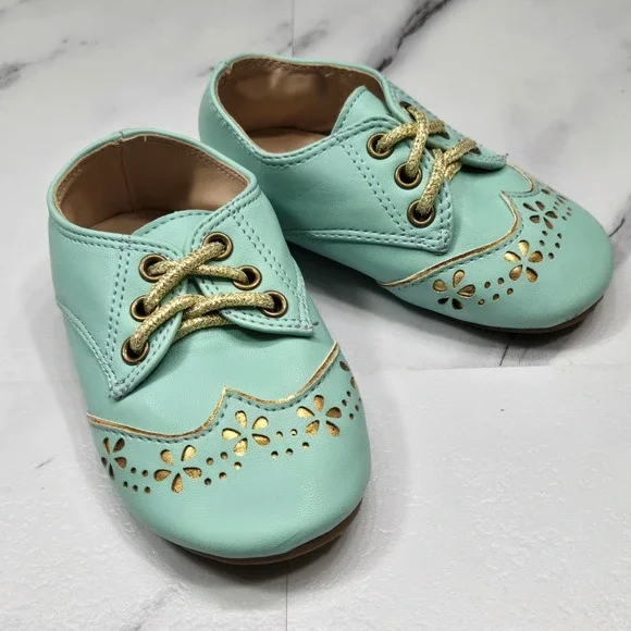 The Doll Maker Oxford Shoes Girls Size 5 Mint Green Gold Floral Cutout Dress