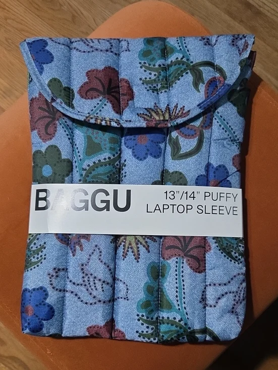 BAGGU Puffy Laptop Sleeve - Digital Denim Birds 13
