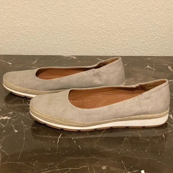 Baretraps Prim Espadrille With Orthotic Arch Support 7.5M