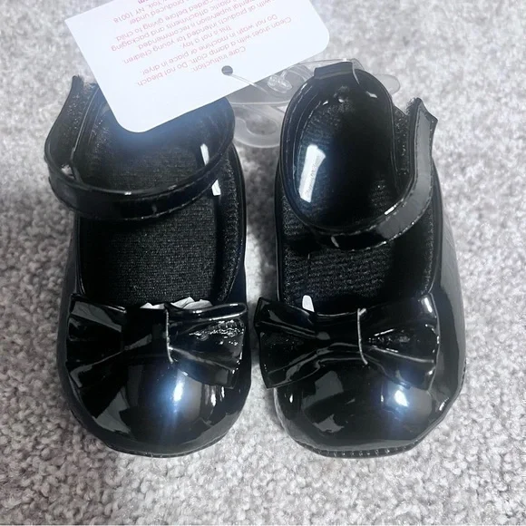 💚NWT Stepping Stones black patent faux leather dress shoes
