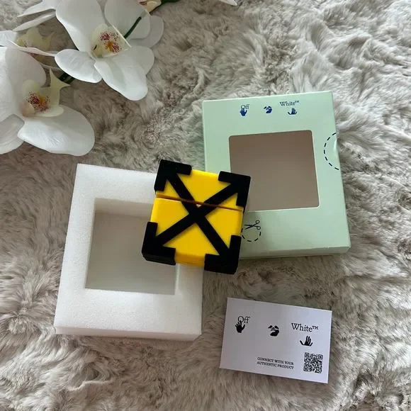 Off-White Arrow Logo Airpods Pro Case