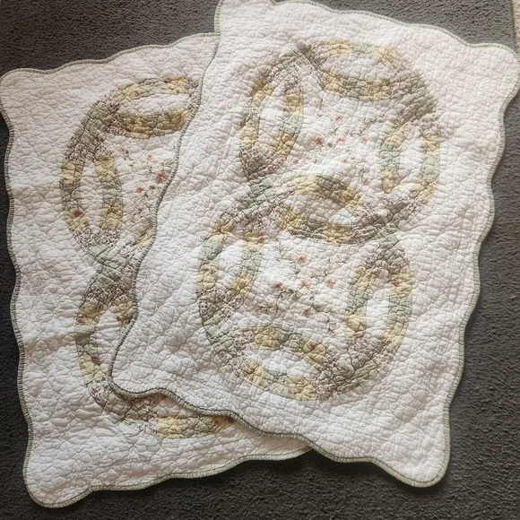 DOUBLE WEDDING RING Sham Pillow Case Set of 2 Floral Embroidery 19 x 27 Bedding