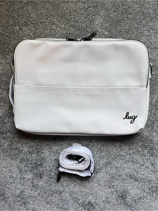 Lug Delta vl Matt luxe white NWOT