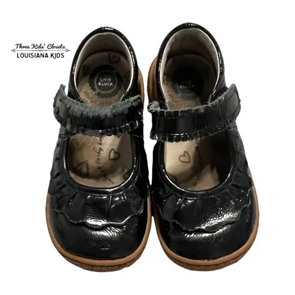 Livie & Luca Sz 9 Black Patent Leather Classic Ruche Mary Jane Shoes