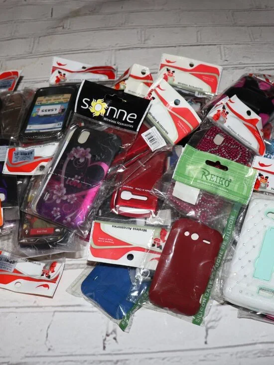 📦 Tech Mystery Box · 30 Mixed Phone Cases · New Old Stock