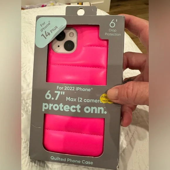 iPhone 14 Plus quilted phone case in hot pink💕FABULOUS &FUN!6 ft drop tested⬇️