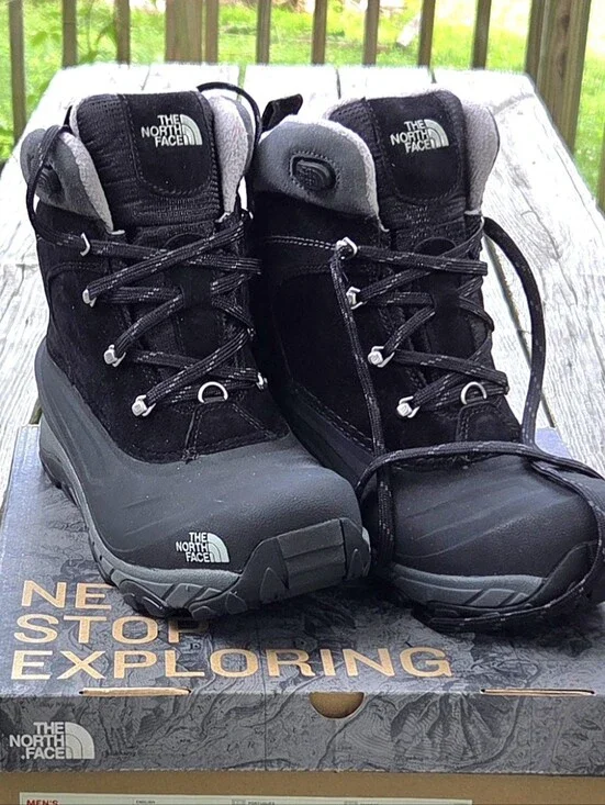 The North Face Chilkat II Boots Men's 10.5 Black Gray Waterproof 200g NIB