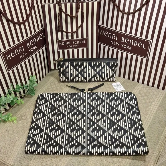 Bundle Henri Bendel West 57th Modern Monogram 13