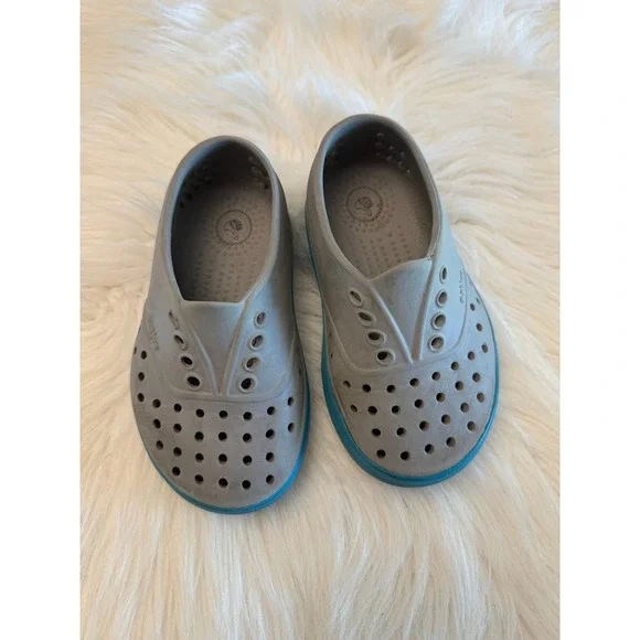 Gray native shoes size‎ 6 GUC