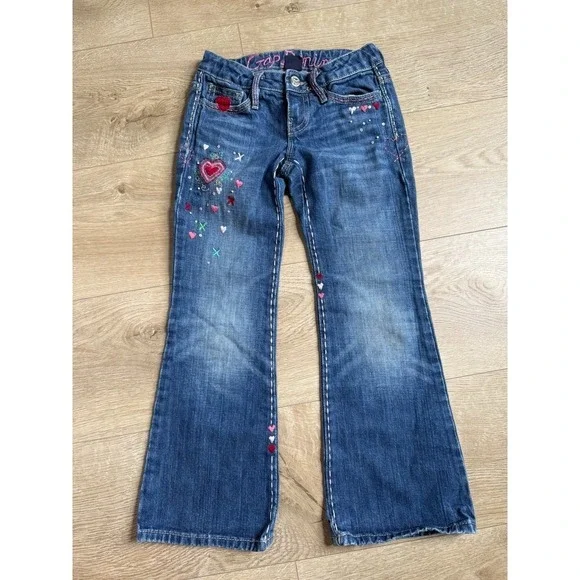 EUC Kids Girls Gap Denim embroidered Y2K Vintage flare jeans hearts size 6