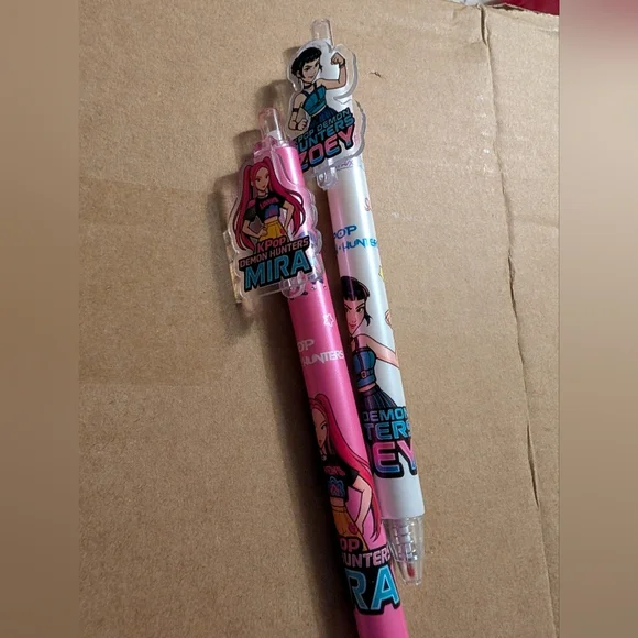 🦋 Set Of 2 New K-Pop Demon Hunters Pens