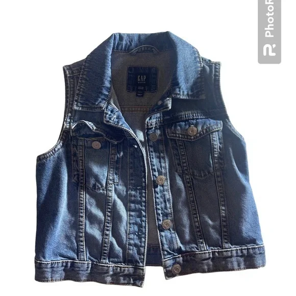 Like New girls Gap denim sleeveless jean jacket CL