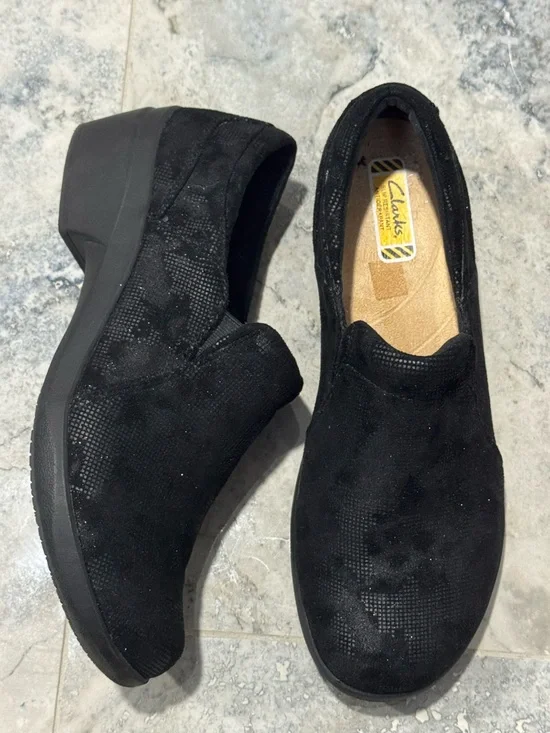 NWOT Clarks Black Slip-On Platform Loafers