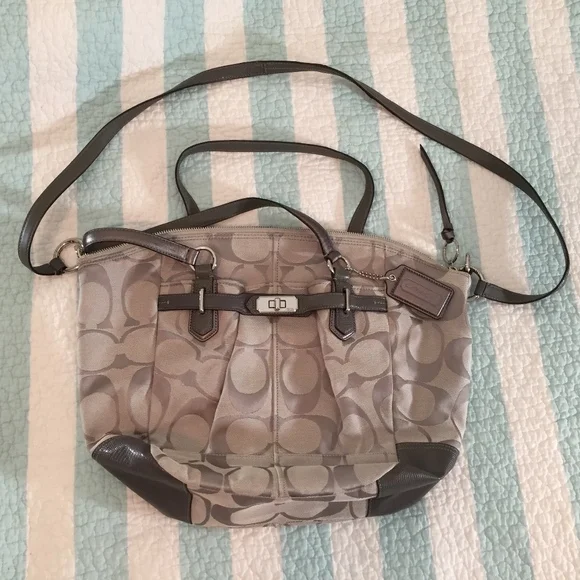 COACH Chelsea Signature Satchel D1176-17820‎