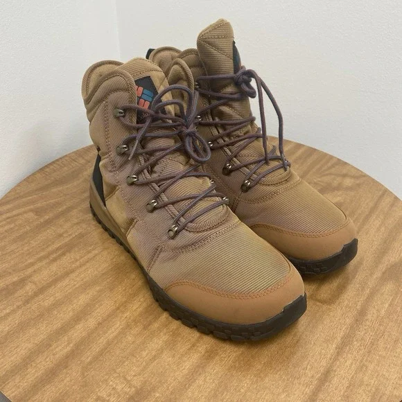 Columbia Fairbanks Omni-Heat Boot Size 13 Brand New 200G insulation Waterproof