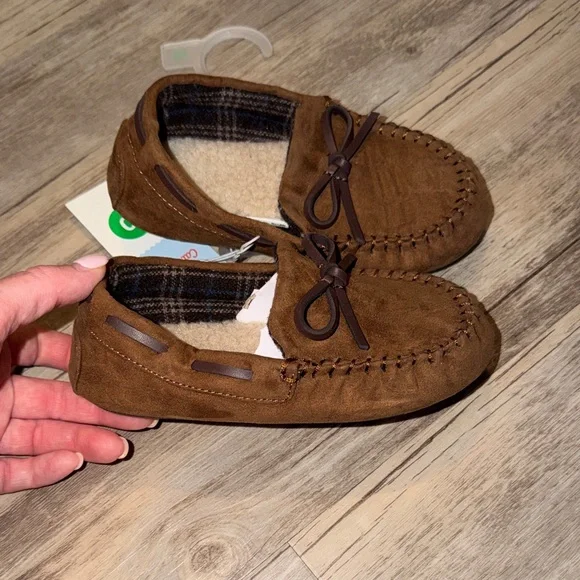 Cat & Jack Brown Suede Moccasin Slippers with Bow