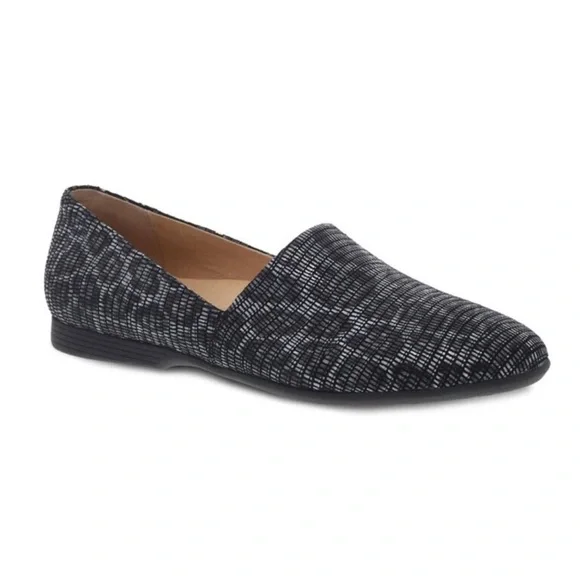 Dansko Larisa Grey Black Leopard Print Animal Print Slip On Flat Loafers Size 7