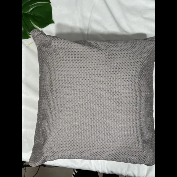 NWD Hotel Collection Honeycomb Trelli Decor‎ Pillow